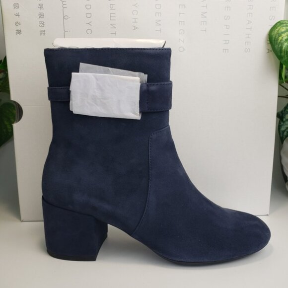 Geox Bootie Horsebit Navy Blue Eleana Suede Ankle Boot Goldtone NEW sz 8 - Picture 11 of 13